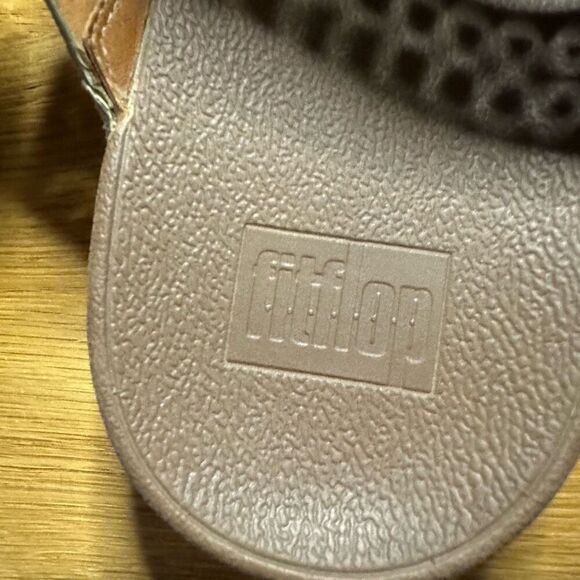 FitFlop Women's Carmel Toe-Post Suede Dress Sandal 9 - Picture 5 of 8